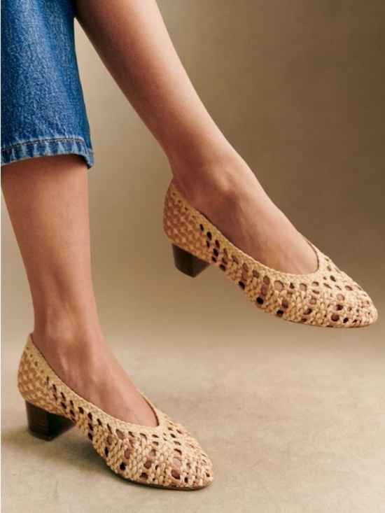Sezane Shoes - Sézane Anya Woven Natural-Tone Low Block Heel Pumps - 37